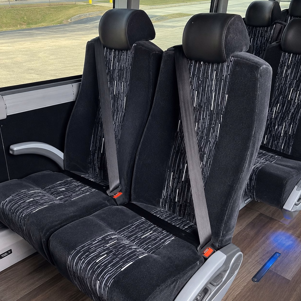 southington airport transfer charter bus rentals